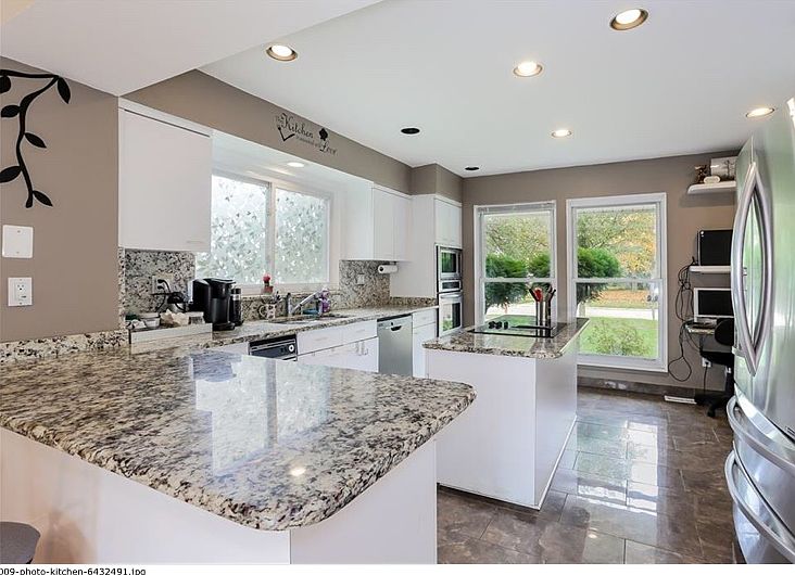 1st image of 1784 Fleetwood Dr