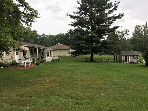 4th image of 1540 Longwood Dr NE