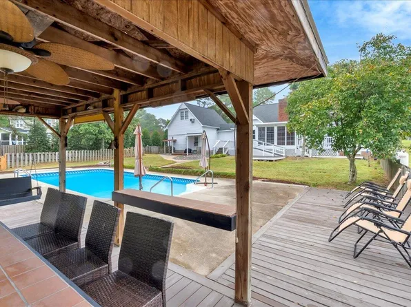 126 Lakeside Cir, Willow Spring, NC 27592