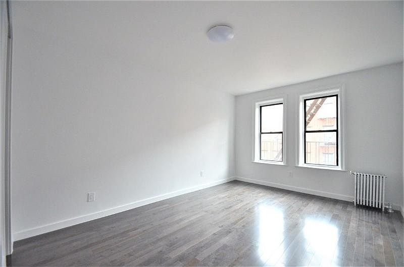 1st image of 2710 Morris Ave