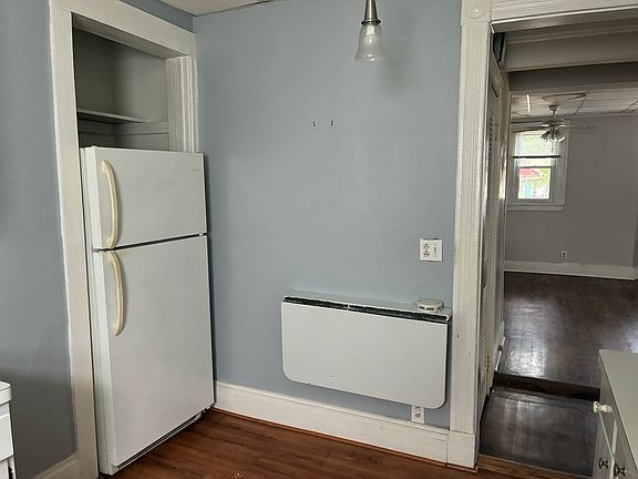 5th image of 1 Rowley St APT 1