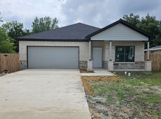 804 S Catherine St, Terrell, TX 75160