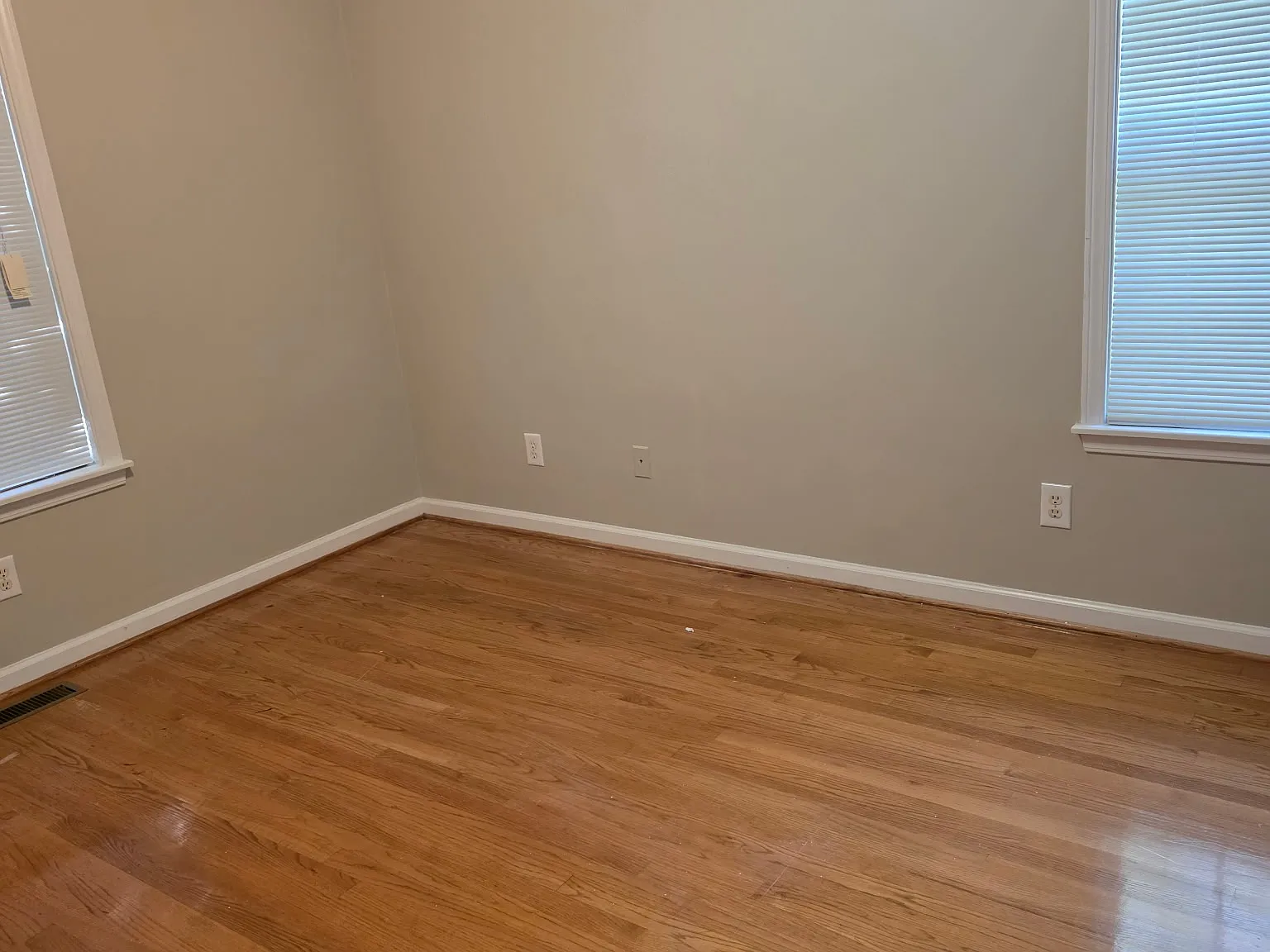 3 bed, 1944 sqft, $2,000 — Photo 3