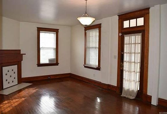 2nd image of 3007 Lamb Ave