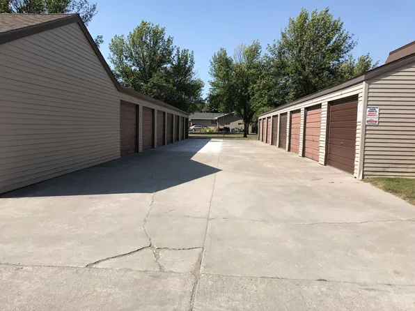 Columbine 1951, 1951 S 29th St #2F312203F, Grand Forks, ND 58201