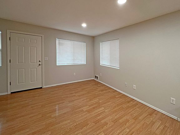 5th image of 5614 McKinley Ave #A