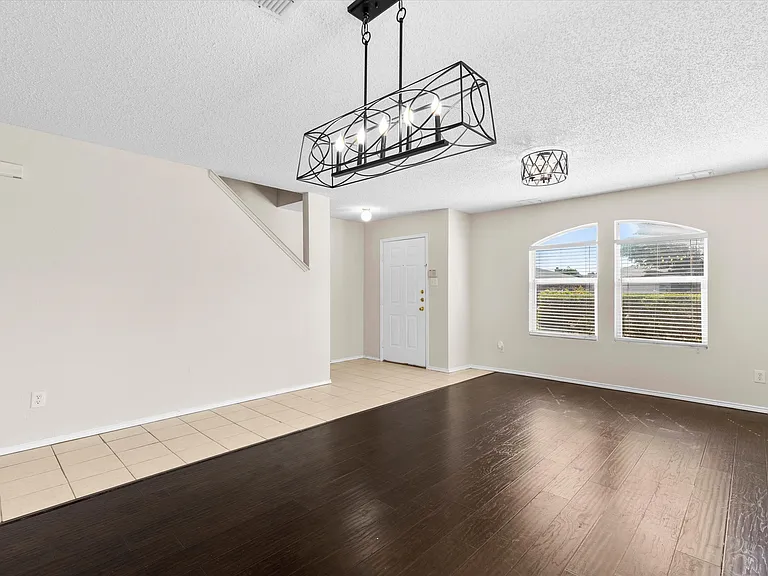 3104 Westview Dr — Photo 5