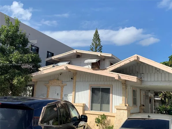 1427 NW 1st St, Miami, FL 33125