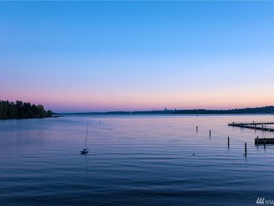 9727 NE Juanita Dr APT 301, Kirkland, WA, 98034