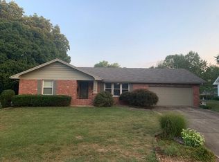 2170 E Mimosa St, Springfield, MO 65804