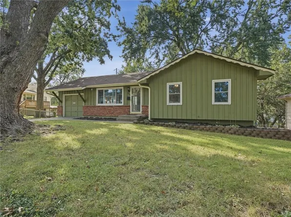 9721 E 50th St, Kansas City, MO 64133