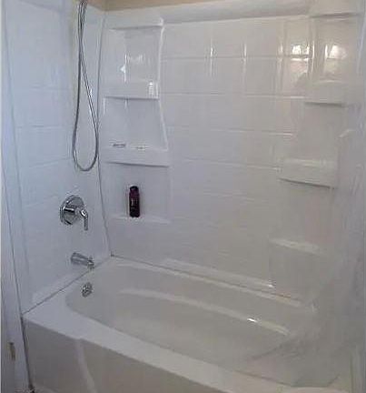 5th image of 3412 Solly Ave