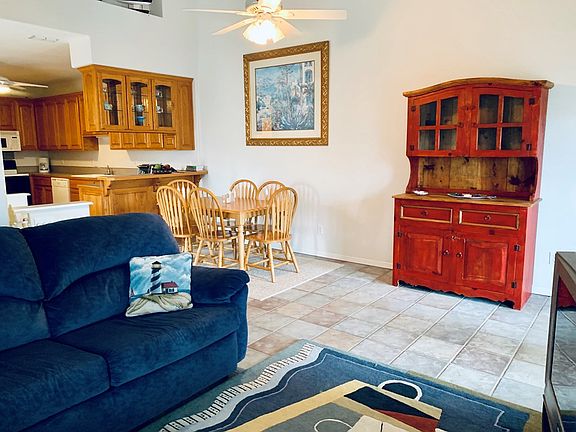 2nd image of 122A E Acapulco St