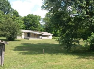 56 Sherfield Rd, Fayetteville, TN 37334