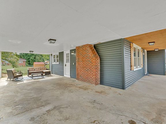 5th image of 1445 Highpoint Ave