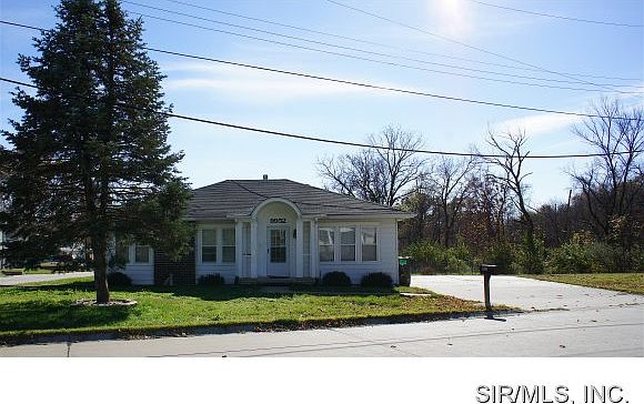 1st image of 9952 South Road Ln