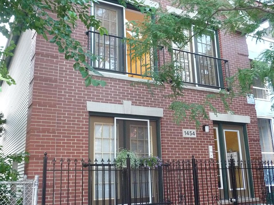 1st image of 1454 W Walton St #2F