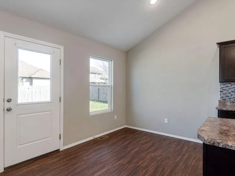 1450 S Olde Savannah Ave — Photo 8