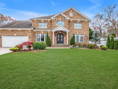 275 Lilac Lane, Smithtown, NY, 11787