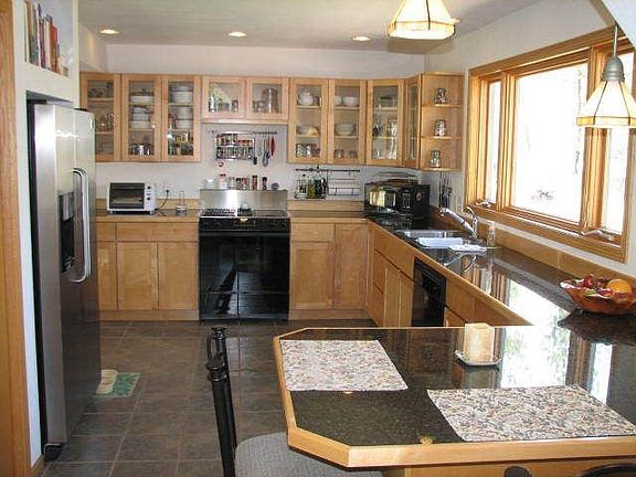 Listing Agent Lee Alley 605.863.0806