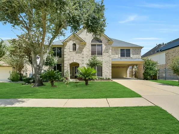 8326 Brighton Lake Ln, Houston, TX 77095