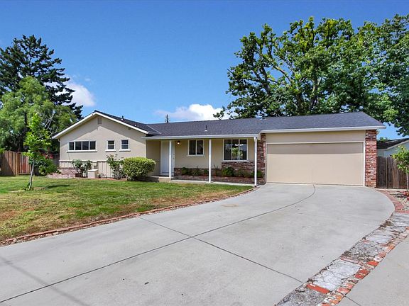 2nd image of 15073 Nadine Ct