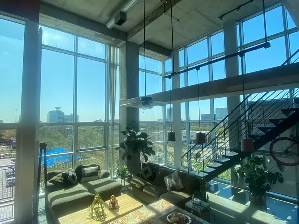 2000 Bagby St, Houston, TX
