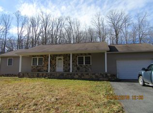210 Anderson Ave, White Oak, WV 25989