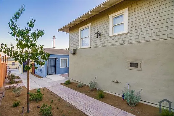 2483 J St — Photo 35