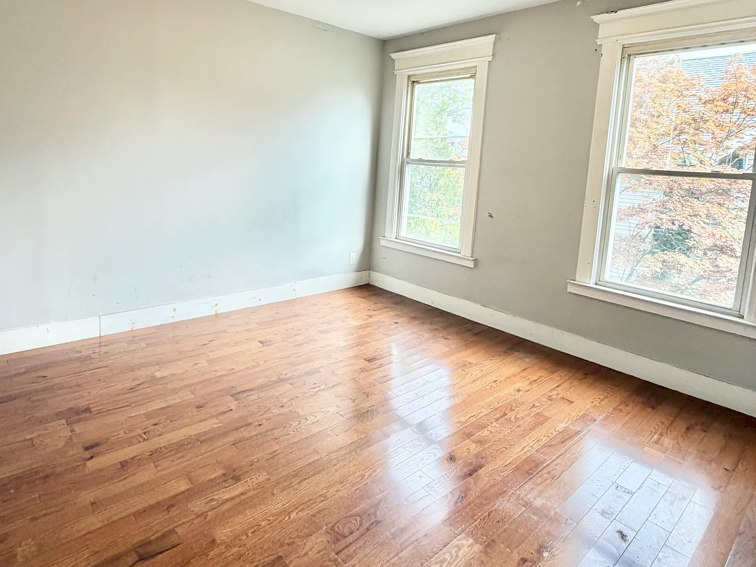 3 bed, 1000 sqft, $1,950 — Photo 3