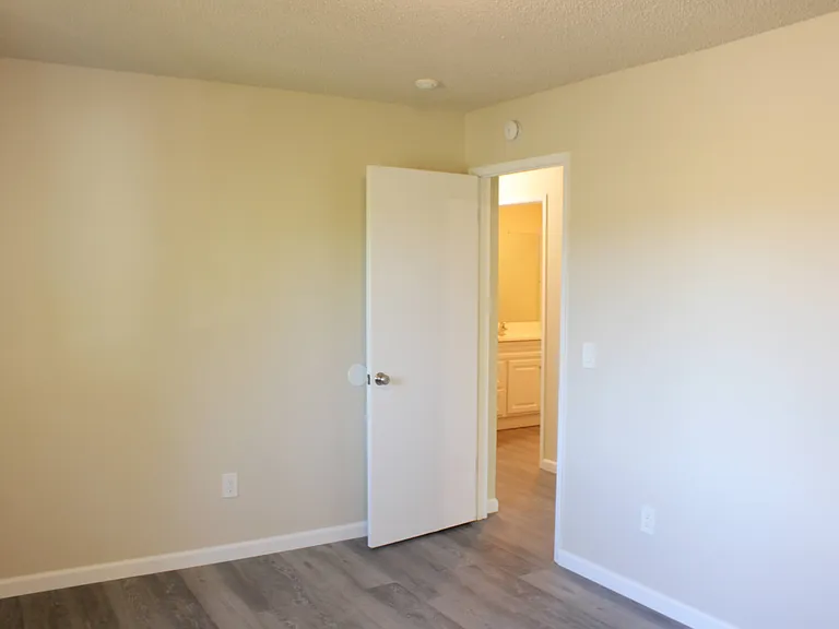 2318 Heidi Pl #4 — Photo 10
