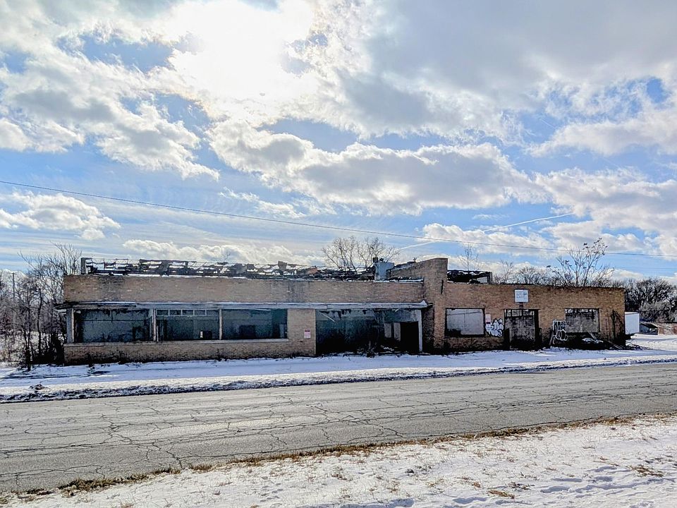 1st image of 1301 W Ridge Rd