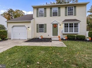 81 Rosalind Cir, Sicklerville, NJ 08081
