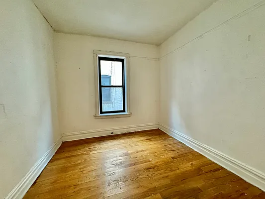Rented by Simply Brooklyn Realty Inc | media 8