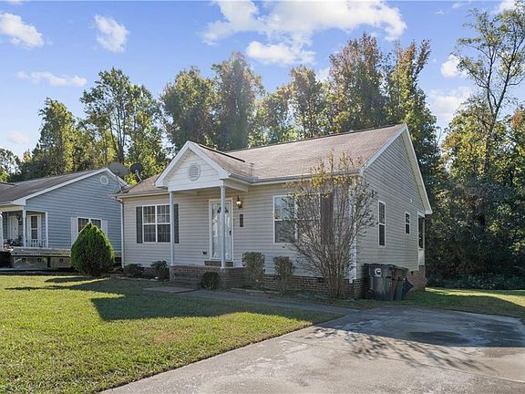 5th image of 812 Pine St