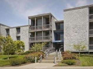 651 Port Dr APT 101, San Mateo, CA 94404