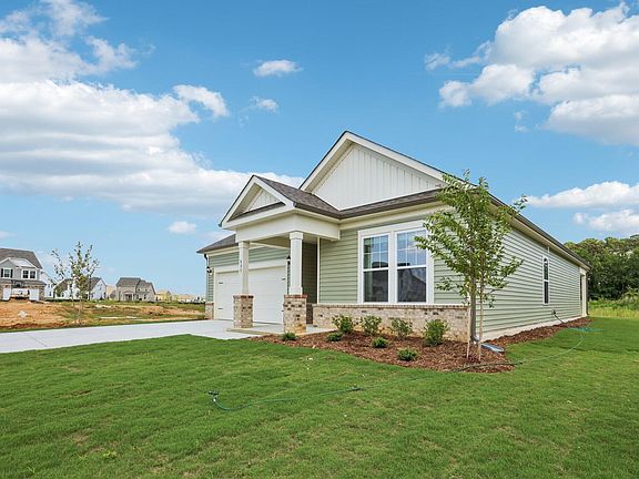 2nd image of 521 Hipwood Dr