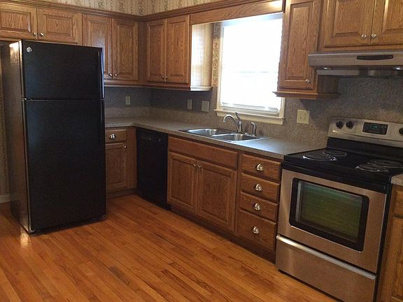 5th image of 724 Athens Ave #1