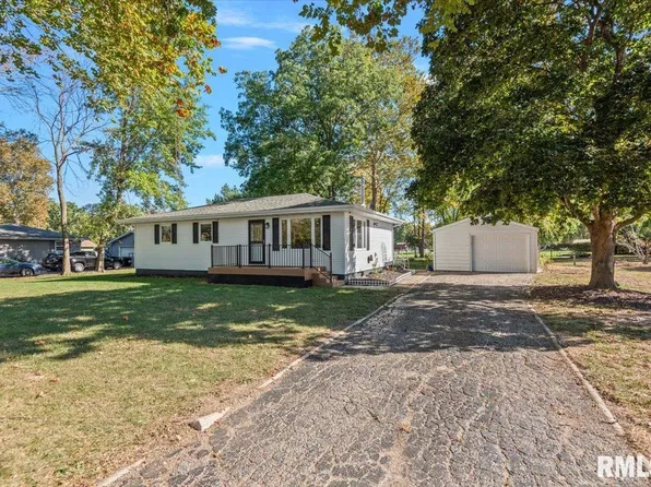 8158 S Vigal Rd, Pawnee, IL 62558