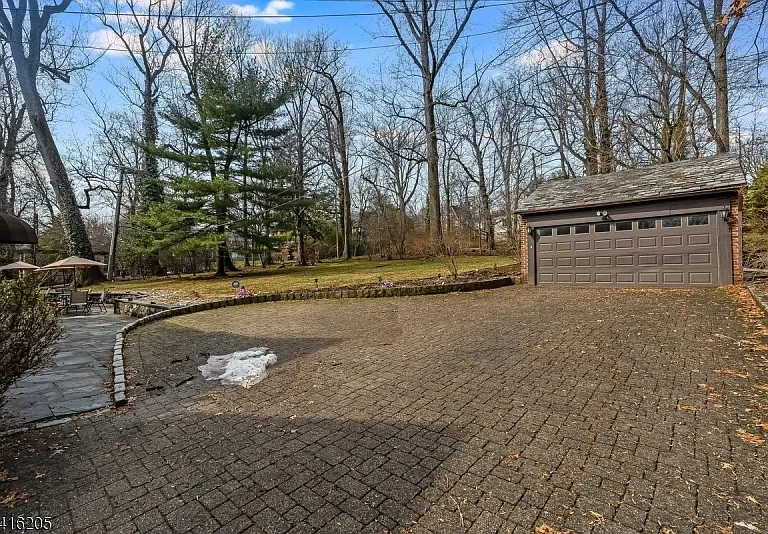 123 Wyoming Ave — Photo 39