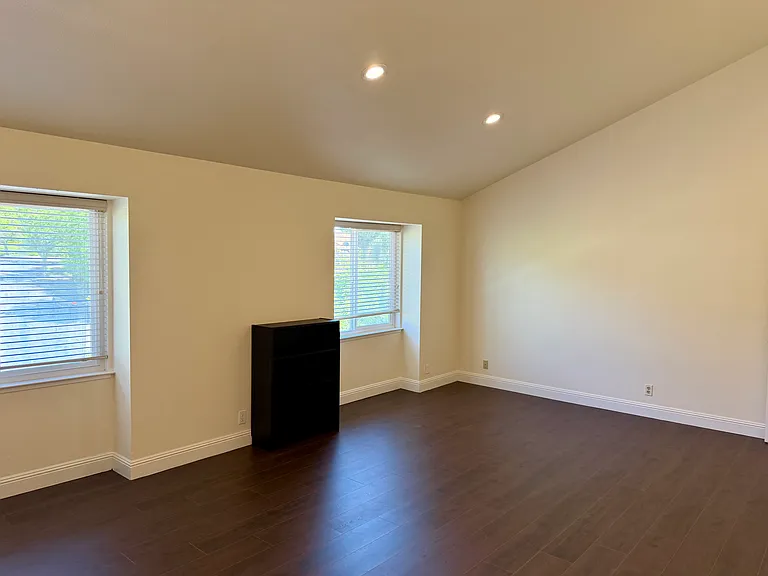 44277 Arapaho Ave — Photo 21