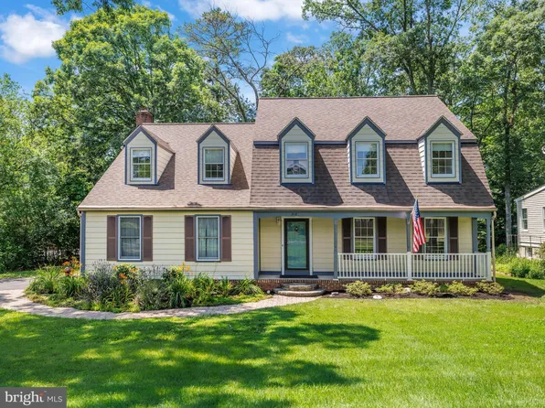 318 Wood Shadows Ct, Millersville, MD 21108