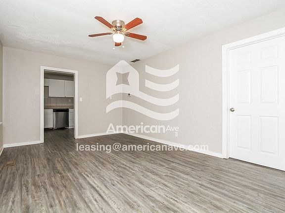 1171726_004_wm_-_living_room_13206810.jpg