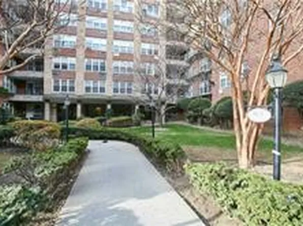 94-11 59th Avenue image 3 of 19