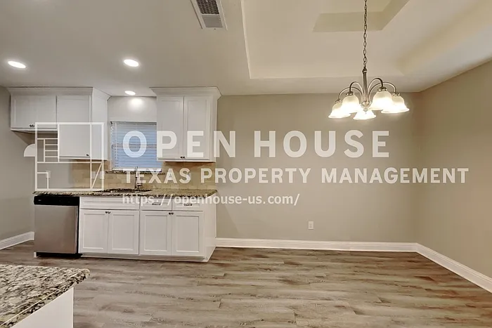114 Liberty Dr — Photo 5