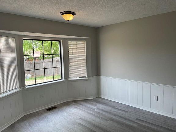 2nd image of 12825 Heron Ln