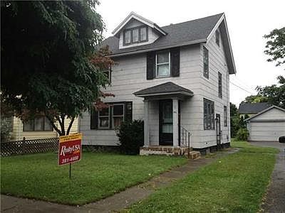 1st image of 142 Merrill St