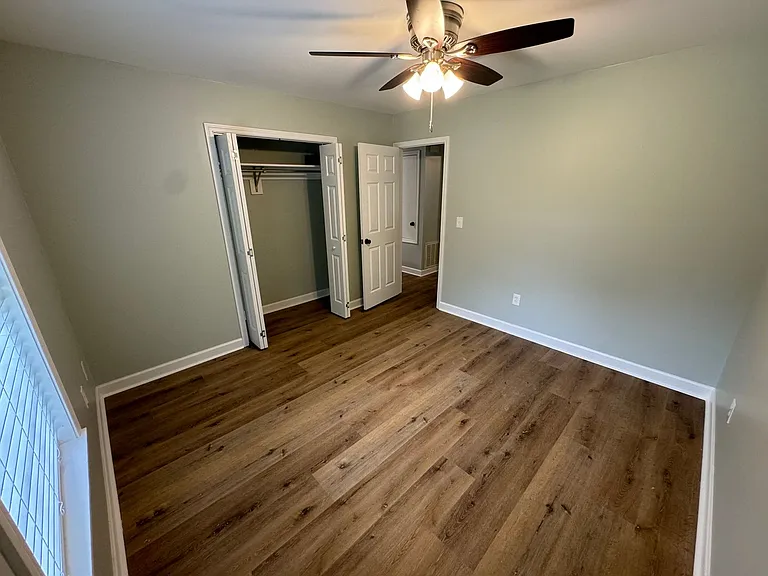1896 Skyline Dr — Photo 9