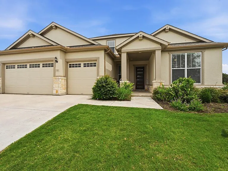 513 Barnhill Loop — Photo 1