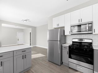 722 S Racine Ave #3, Chicago, IL 60607